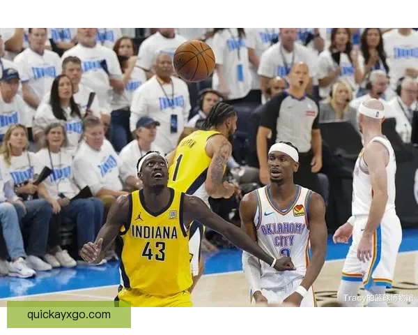 亚历山大空砍33分开局火热后被限制布朗中投成为进攻核心